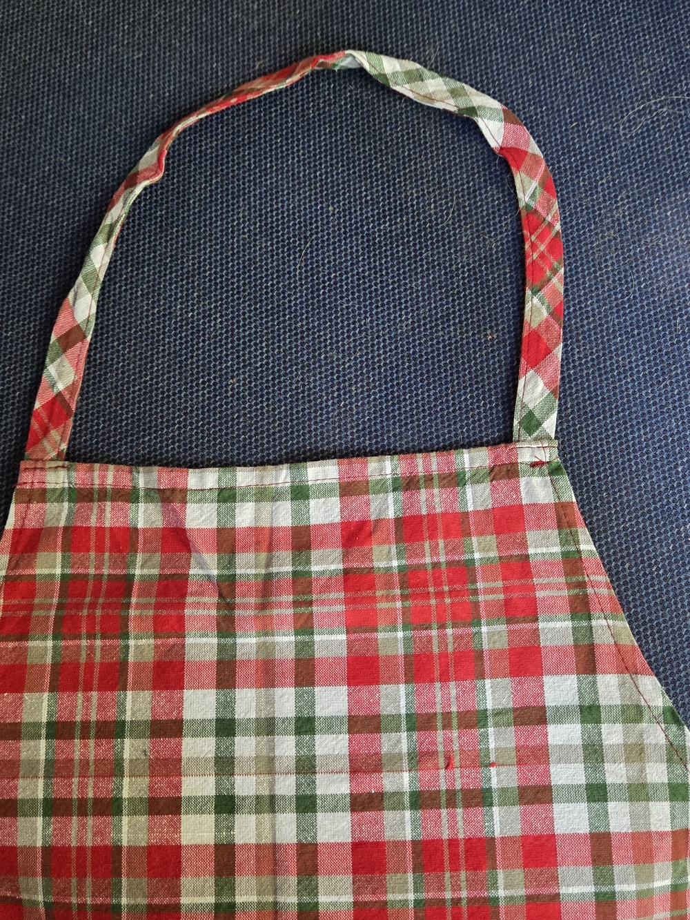 Christmas Red & Green Plaid Apron with Neck Strap And Pocket